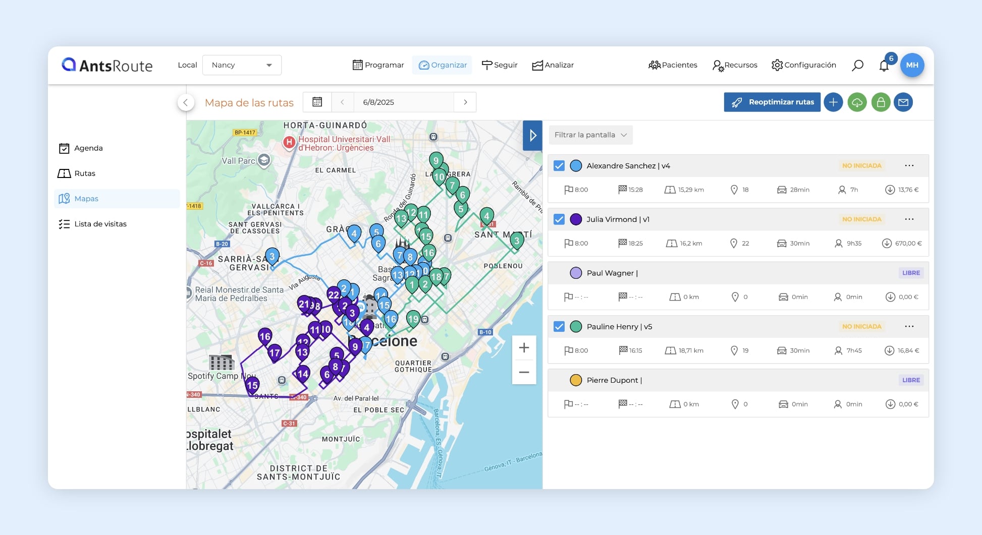 El software de optimización de rutas AntsRoute mostrando tres rutas de fisioterapia a domicilio en un mapa.