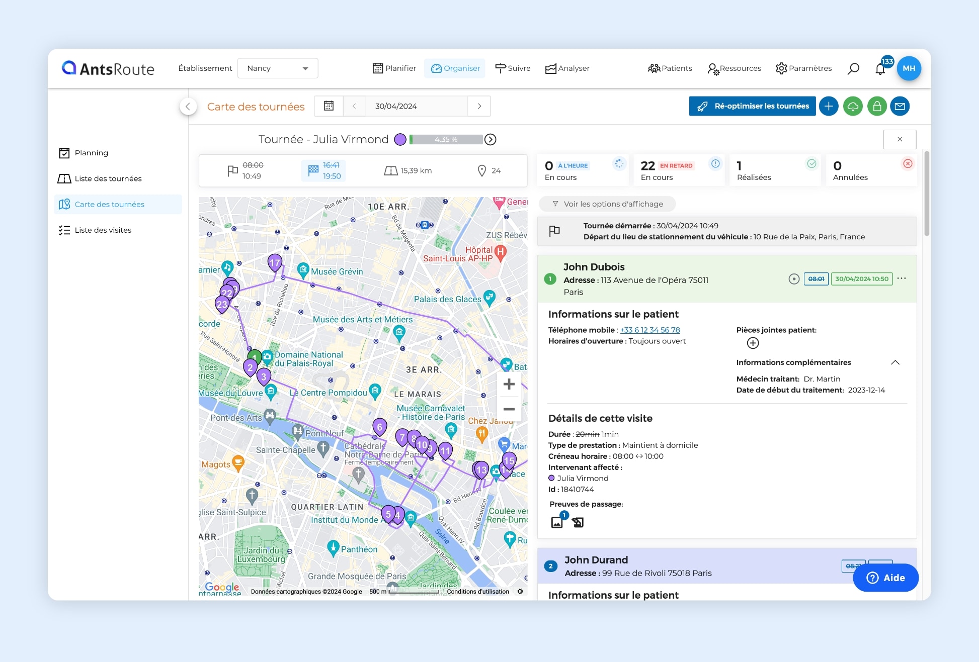 L'interface AntsRoute montrant le suivi en direct d'une tournée de visites à domicile.