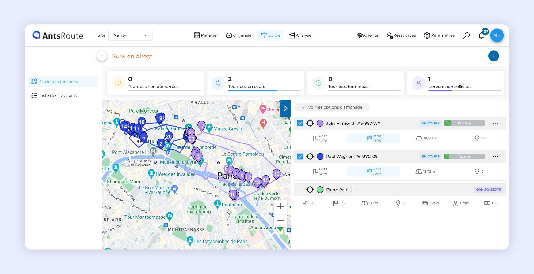 L'interface AntsRoute montrant deux tournées de transport sur une carte.