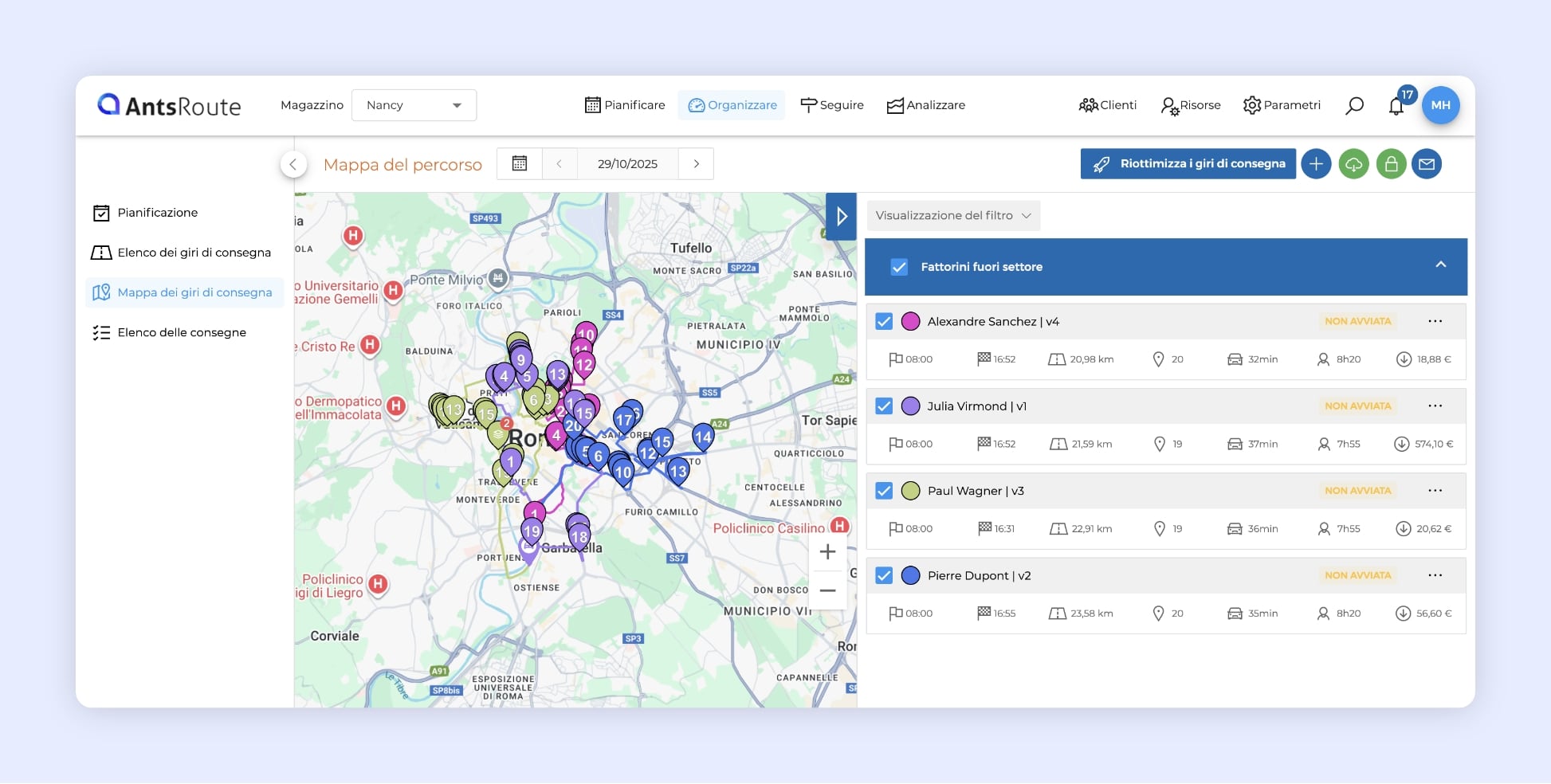Schermata dell’interfaccia di pianificazione dei giri: mappa che mostra 4 itinerari con colori distinti, con ogni fermata indicata da un punto lungo il percorso.