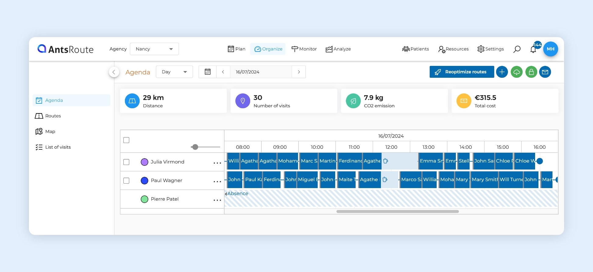 The AntsRoute interface showing the visit routes of two technicians.